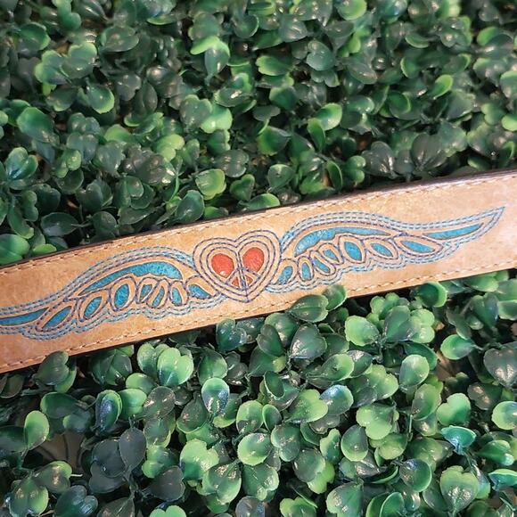 Vintage Nocona vegan Peach heart Angel wings Western Coastal belt 28 rhinestones - Picture 7 of 7